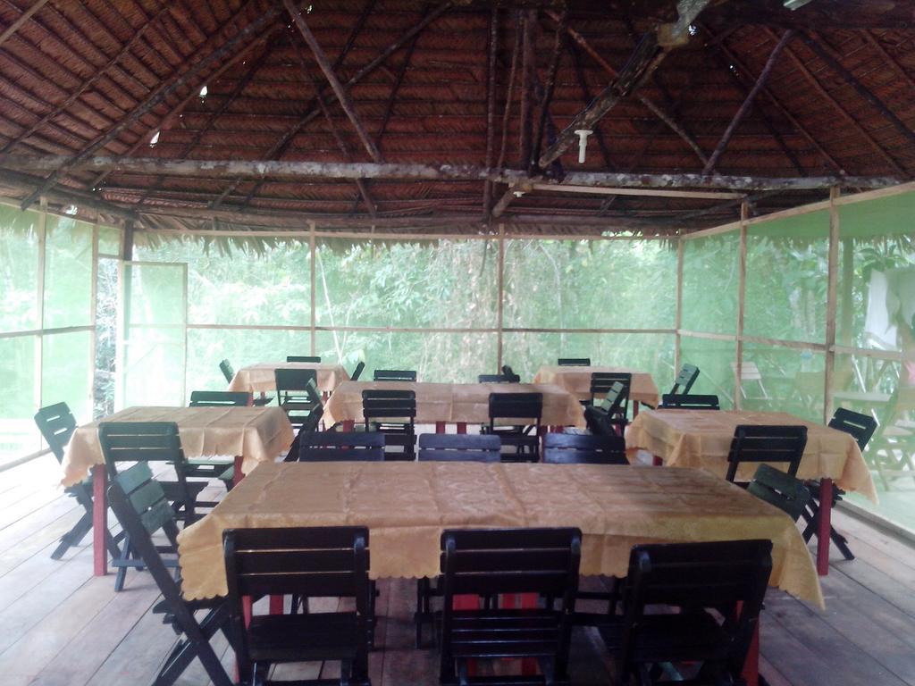 Amazon Queen Lodge Масан Номер фото